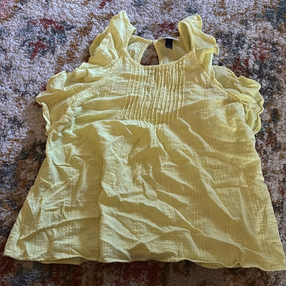 Universal Thread Lemon Sleeveless Top - Picture 1 of 4